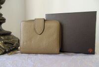 Mulberry Bifold Wallet in Khaki Spongy Pebbled Leather