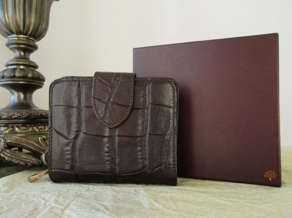 Mulberry Bifold Wallet in Chocolate Croc Embossed Vegetable Tanned Leather - New*
