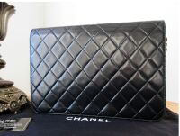 Chanel Vintage Clutch with Chain CWC in Black Lambskin with 24K Gold Hardwa