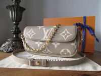 Louis Vuitton Ivy Wallet on Chain in Bicolor Tourterelle Grey & Cr&Atilde;&uml;me Empre