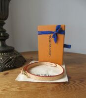 Louis Vuitton Pochette Wristlet Strap in Vachette Natural Calfskin Leather