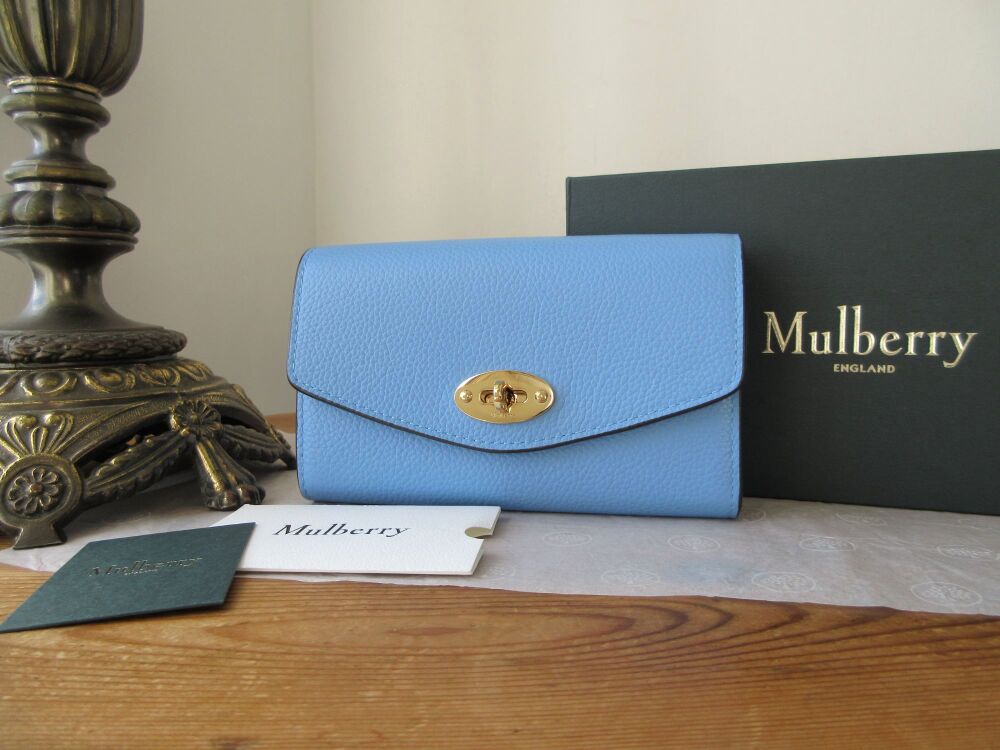 Mulberry Medium Darley Wallet in Cornflower Blue Small Classic Grain
