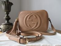 Gucci Soho Disco Crossbody Shoulder Bag in Camelia Rose Beige Pebbled Calfs