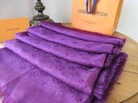 Louis Vuitton Monogram Classic Ch&Atilde;&cent;le Shawl in Cassis Purple Silk Wool Mix