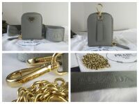 Prada Re-Edition 2005 in Ardesia Grey Saffiano Lux Leather - New