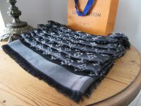 Louis Vuitton Monogram Shine Ch&Atilde;&cent;le Shawl in Black