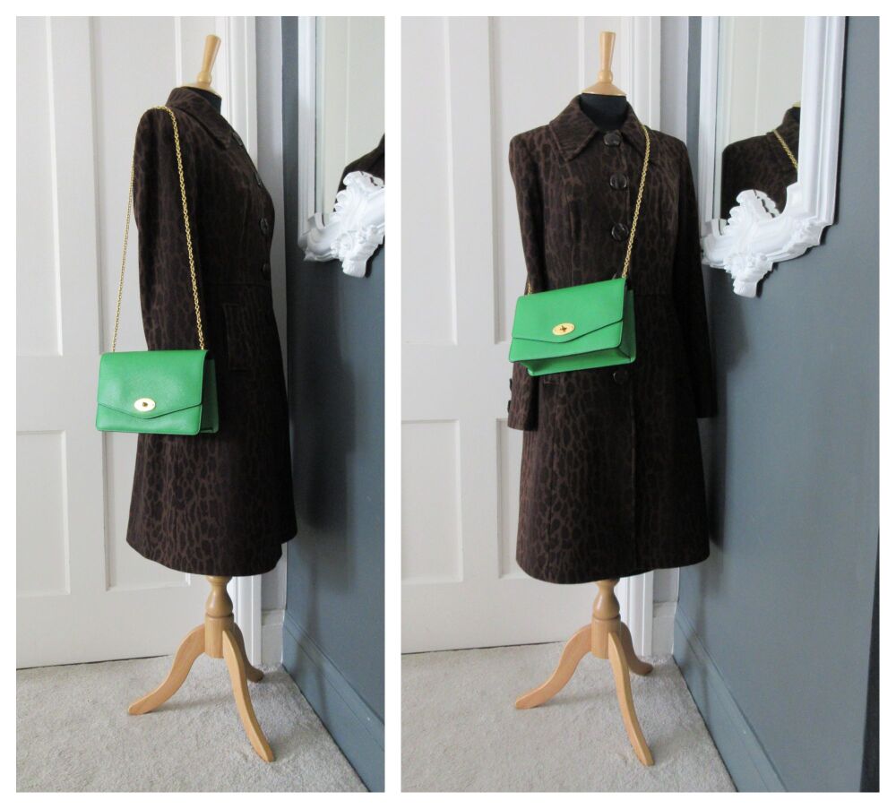 Mulberry Medium Darley in Grass Green Small Classic Grain Leather