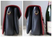 Louis Vuitton Pochette M&Atilde;&copy;tis in Marine Rouge Empreinte