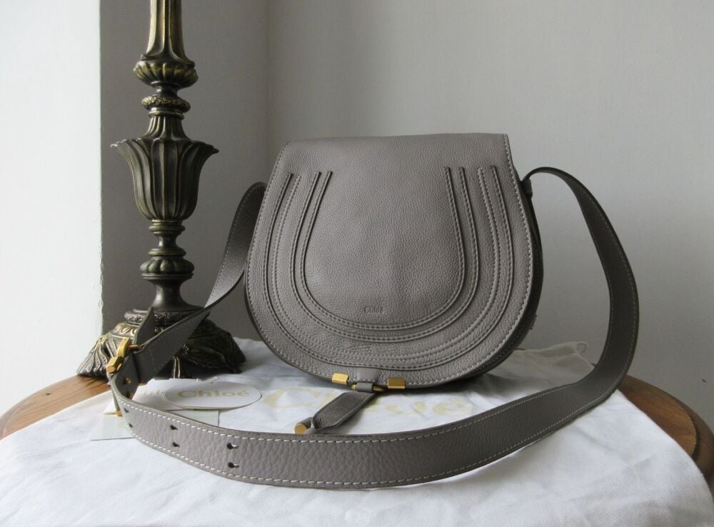 Chlo&eacute; Marcie Medium Crossbody Saddle Bag in Cashmere Grey Pebbled Calfskin