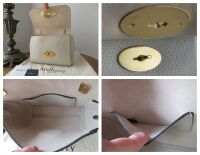 Mulberry Regular Lily in Chalk Heavy Grain Leather with Golden Brass Hardwa