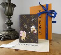 Louis Vuitton Ltd Ed Xmas 2025 Animation Passport Holder