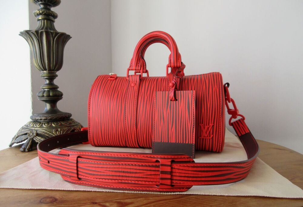 Louis Vuitton X Park SEO-BO Keepall 25 Bandouli&egrave;re in Autumn Maple Red XL Epi - As New