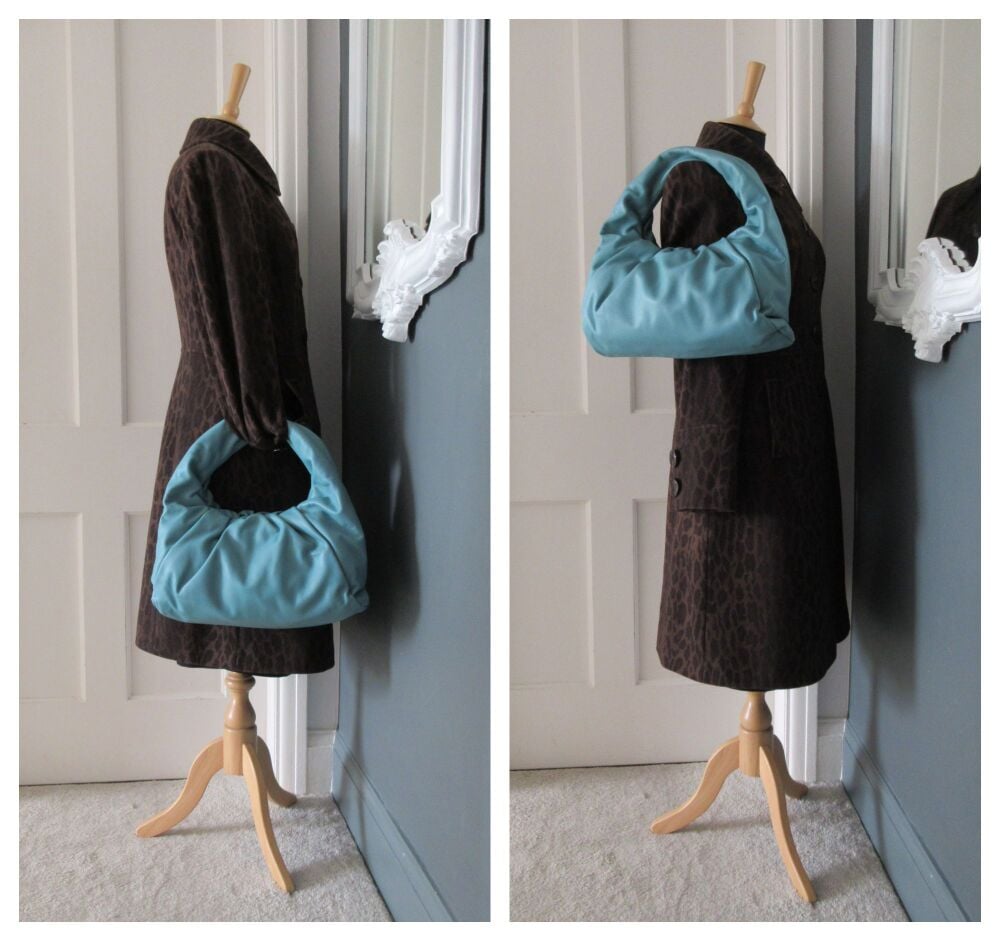 Bottega Veneta Small The Shoulder Pouch Hobo in Turquoise Calfskin Nappa