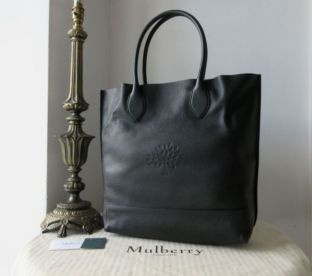 Mulberry Blossom Shoulder Tote in Black Classic Grain Leather
