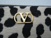 Valentino Garavani VLogo Signature Medium Zip Pouch Clutch in Leopard Print