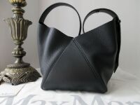 Max Mara Small Bucket Bag in Black Calfskin