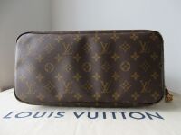 Louis Vuitton Neverfull MM in Monogram Beige