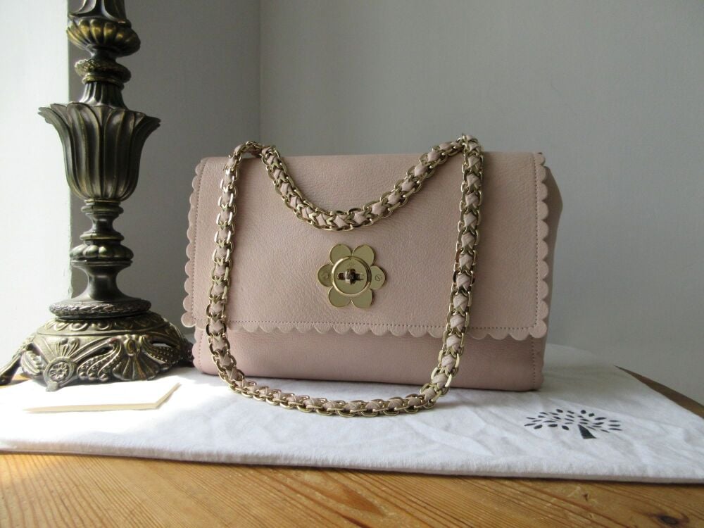 Mulberry Medium Cecily Flower Lock Top Handly Lily in Light Berry Cream Glossy Goat