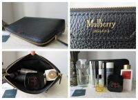 Mulberry Medium Zip Around Cosmetic Pouch in Black Small Classic Grain Leat