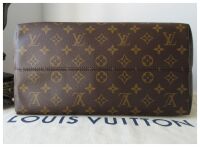 Louis Vuitton I&Atilde;&copy;na MM Tote in Monogram Vachette