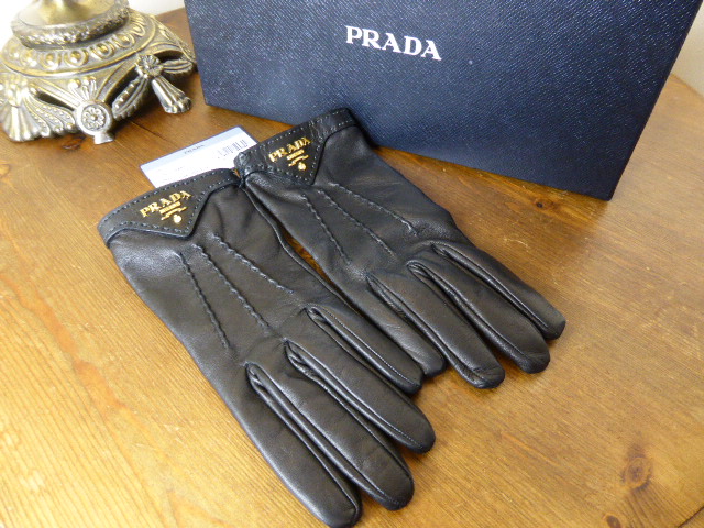 Prada Black Lambskin Gloves Silk Lined - SOLD