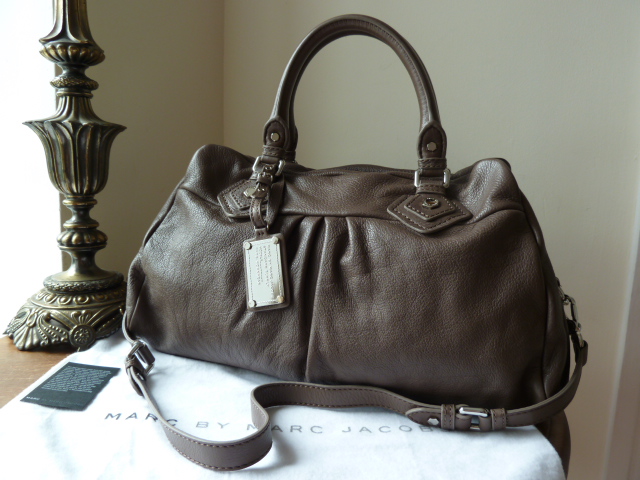 Marc by Marc Jacobs Classic Q Groovee in Hazelnut - SOLD