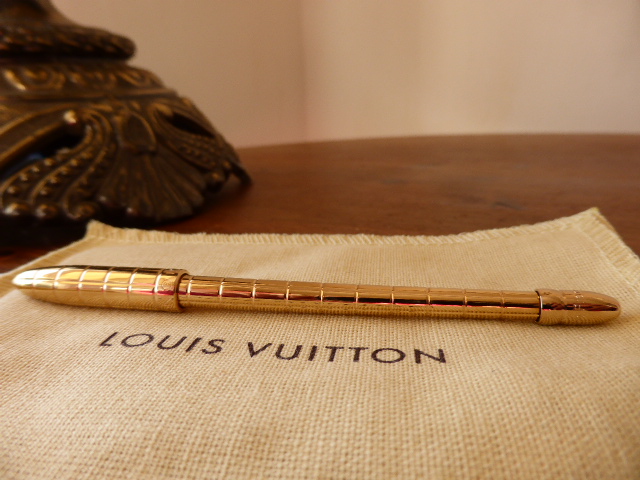Louis Vuitton Pink Enamel Gold Tone Agenda Ballpoint Pen Louis
