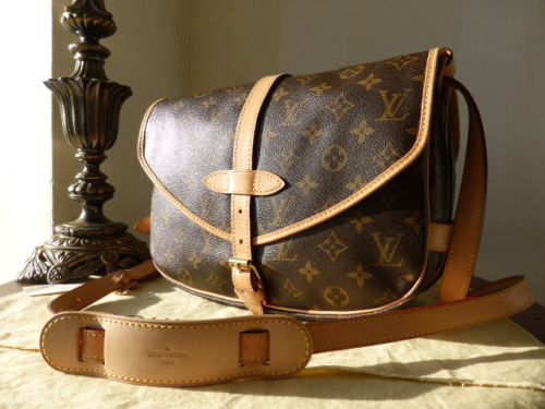 Louis Vuitton Saumur MM in Monogram