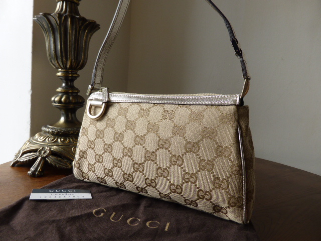 Gucci White/Beige GG Canvas and Leather Large Abbey D Ring Shoulder Bag  Gucci | TLC