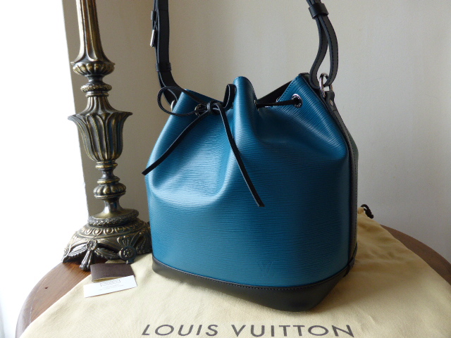 Authentic Louis Vuitton Petit Noe Epi Black