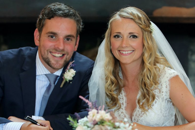 bridalhair-by-Sheenasweddinghairstyles-cotswolds-uk image by Matt Greer Photography bridalhair-by-cotswolds-uk-wedding-hairstylist-hlnb (19)