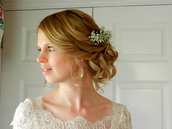 wedding-hair-styled-by-cotswold-bridal-hairstylist-uk-jpwy (13)