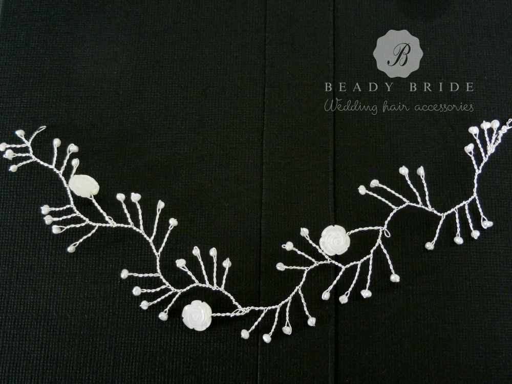 Pearl-cream-white-bridal-hair-vine by Beady Bride UK (1) Pearl-cream-white-bridal-hair-vine by Beady Bride UK (1)