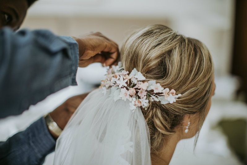 Cotswolds-bridal-wedding-hairstylist-UK