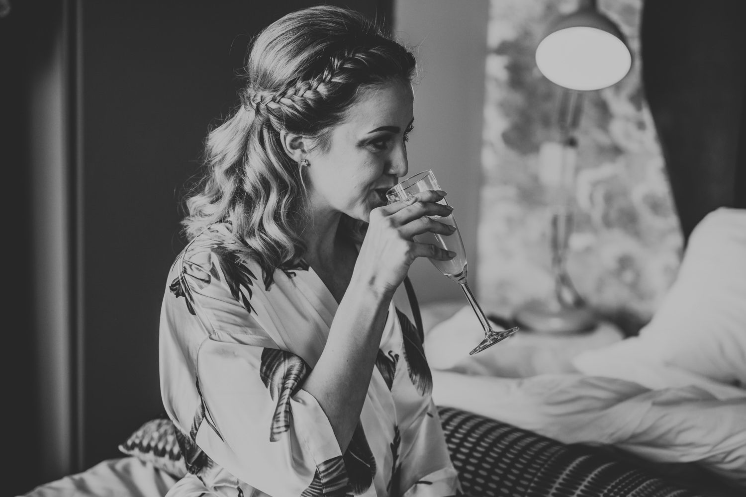 Costwolds-mobile-wedding hairstylist-UK