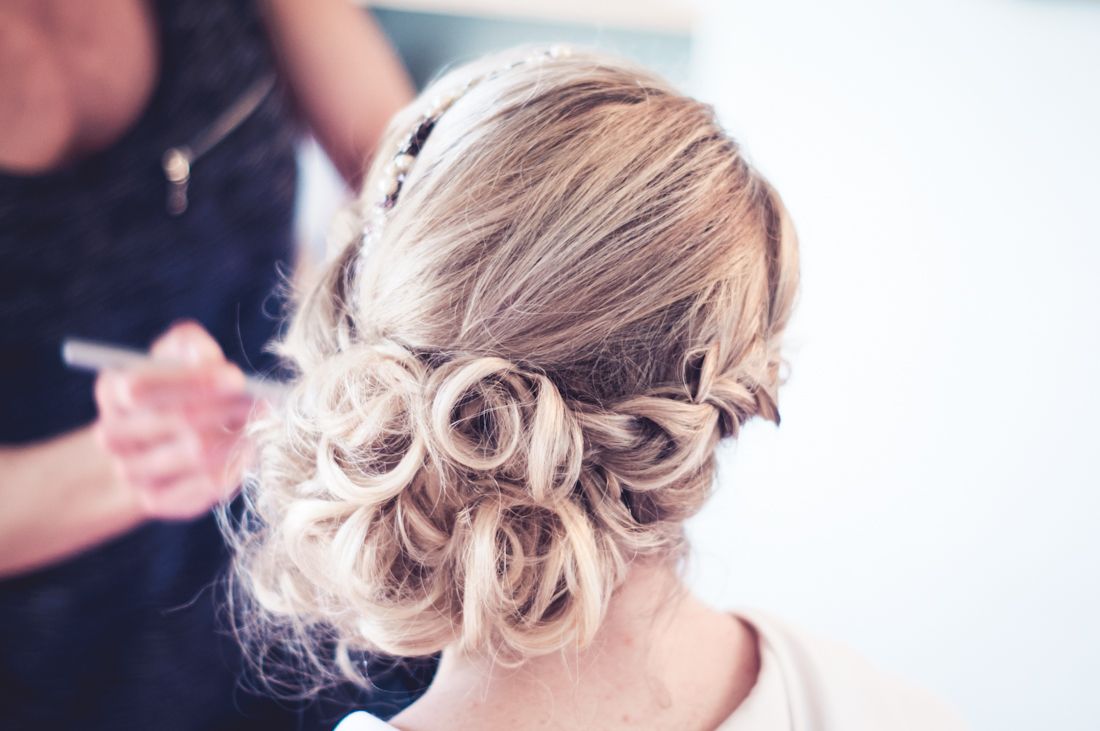 Cotswolds-bridal-wedding-hairstylist-Lizzie-144