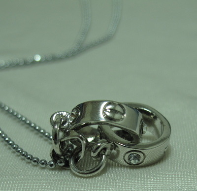 Unisex Double Rings Pendant