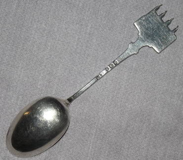 Silver Souvenir Spoon Tower of London 1912 (2)