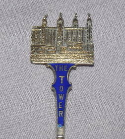 Silver Souvenir Spoon Tower of London 1912 (3)