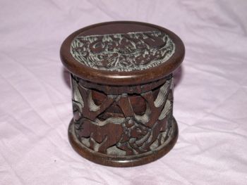 Carved African Set of Cased Animal Drinks Coasters. Small. (7)