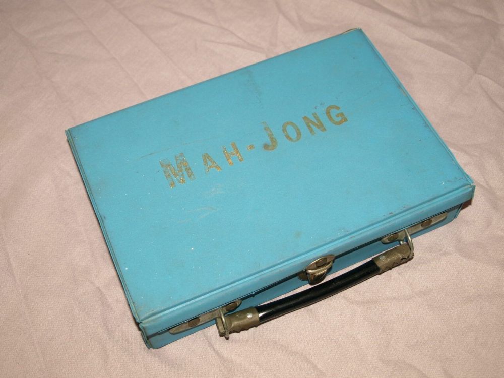 Vintage Mah Jong Set in Blue Carry Case.