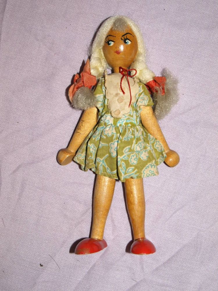 Vintage Wooden Polish Peg Doll.