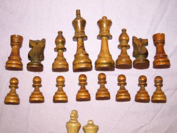 Vintage Wooden Chess Set with Case. (6)