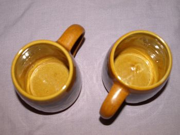 Vintage Pair of Brixham Pottery Mugs. (5)