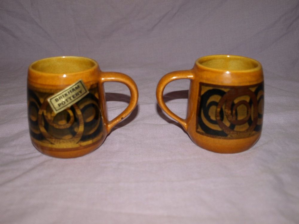 Vintage Pair of Brixham Pottery Mugs.