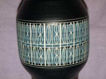 Ambleside Studio Pottery Vase. (4)