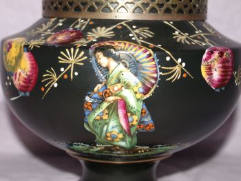 Monmouth China Rose Bowl Oriental Decoration. (5)