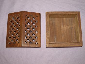 Wooden Square Potpourri Box. (3)