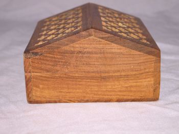 Wooden Square Potpourri Box. (5)