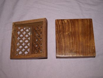 Wooden Square Potpourri Box. (6)